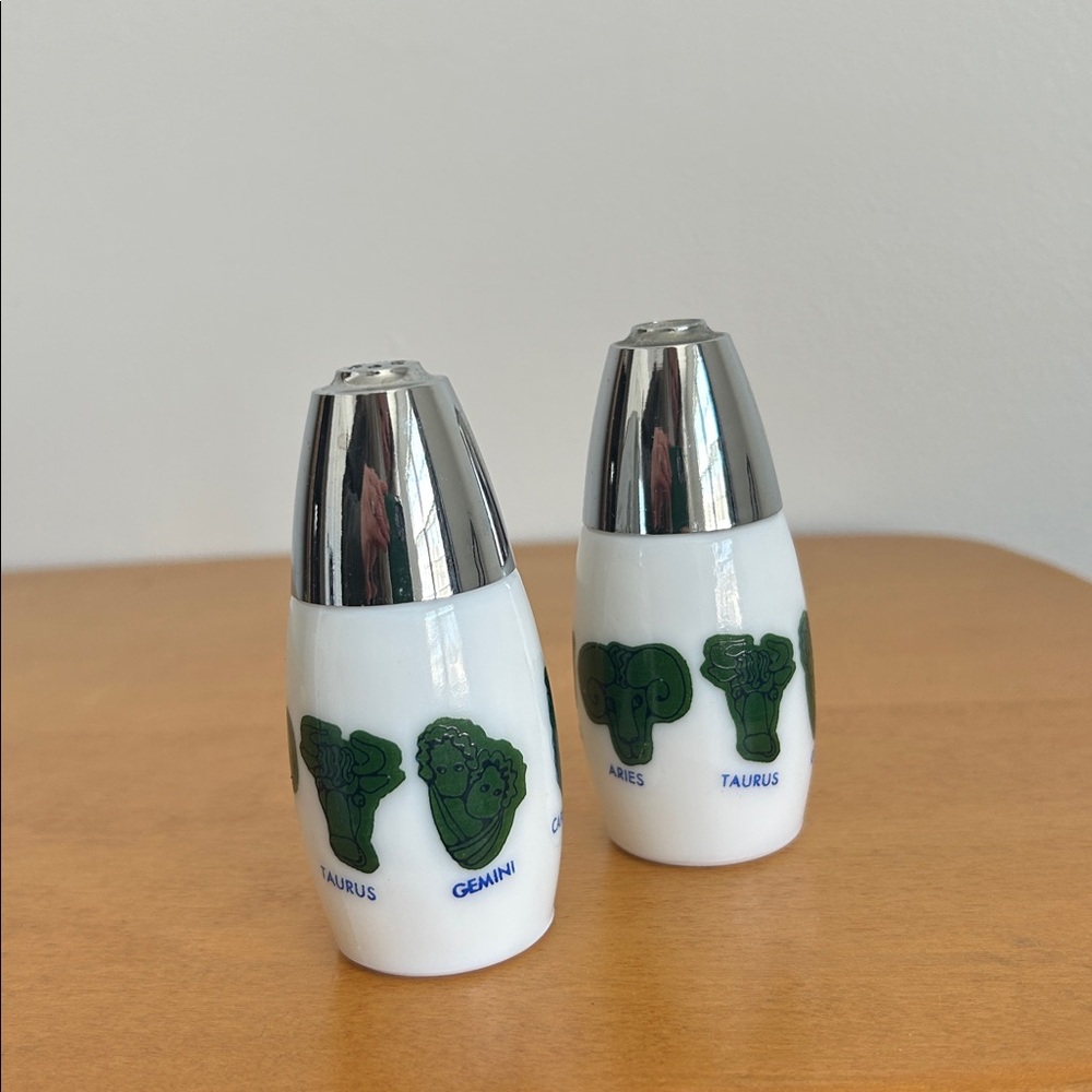 Vintage ♉️ Gemco Westinghouse Milk Glass Zodiac Themed Salt & Pepper Shakers Set
